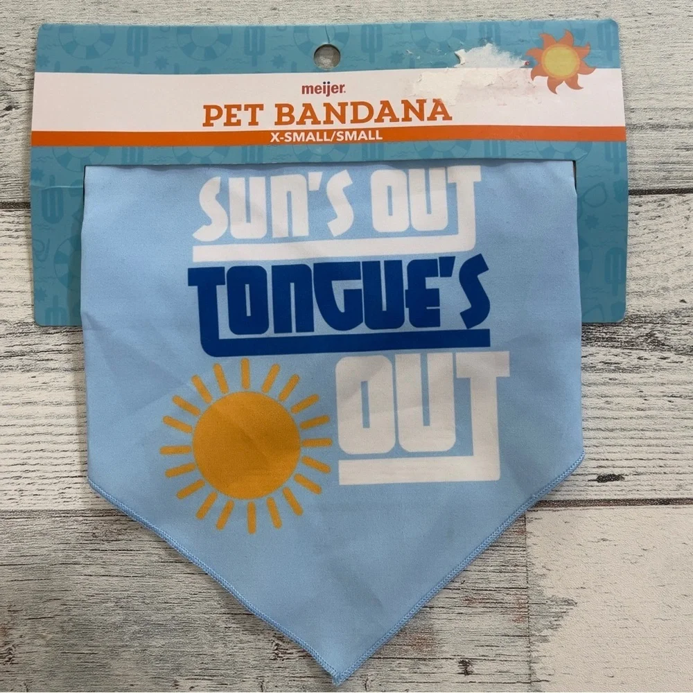 Suns Out Tongue’s Out Dog Bandana XS/S NEW